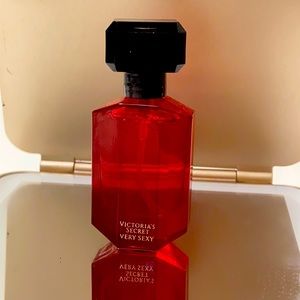 Victoria’s Secret Very Sexy perfume